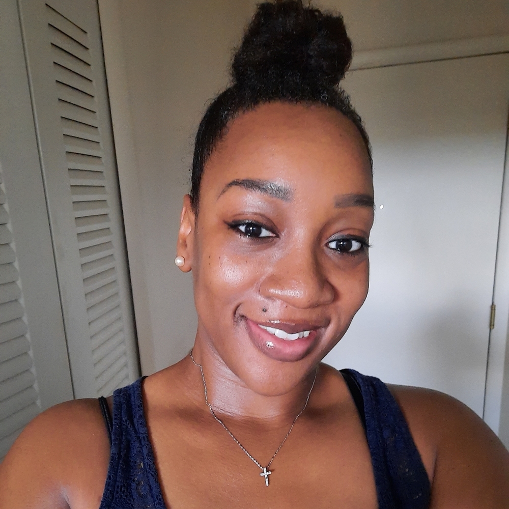 Meet your Posher, Brittney